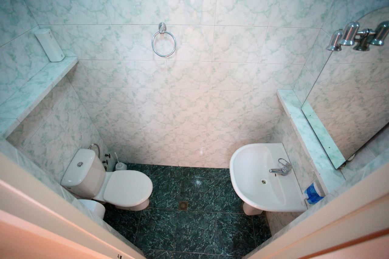 M42 Hostel Tbilisi Eksteriør billede