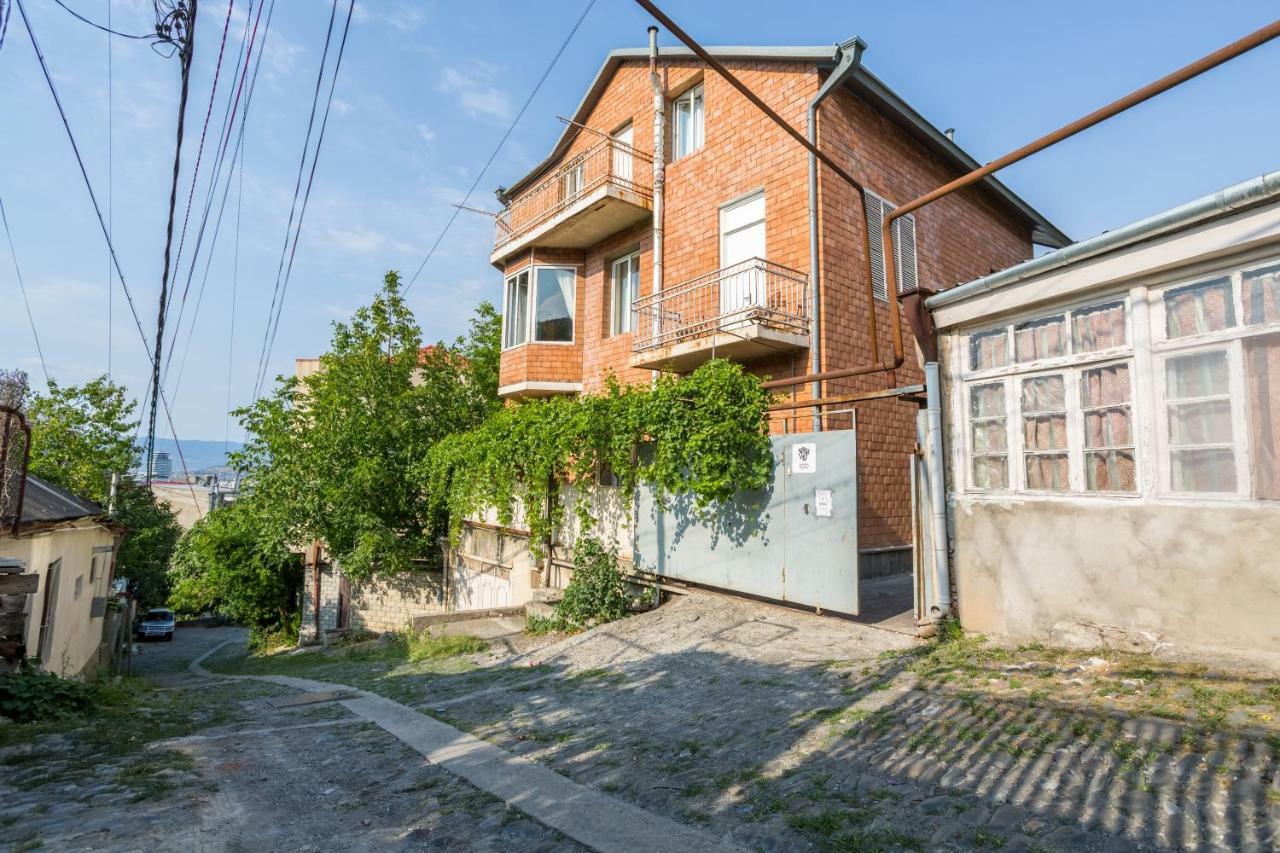 M42 Hostel Tbilisi Eksteriør billede