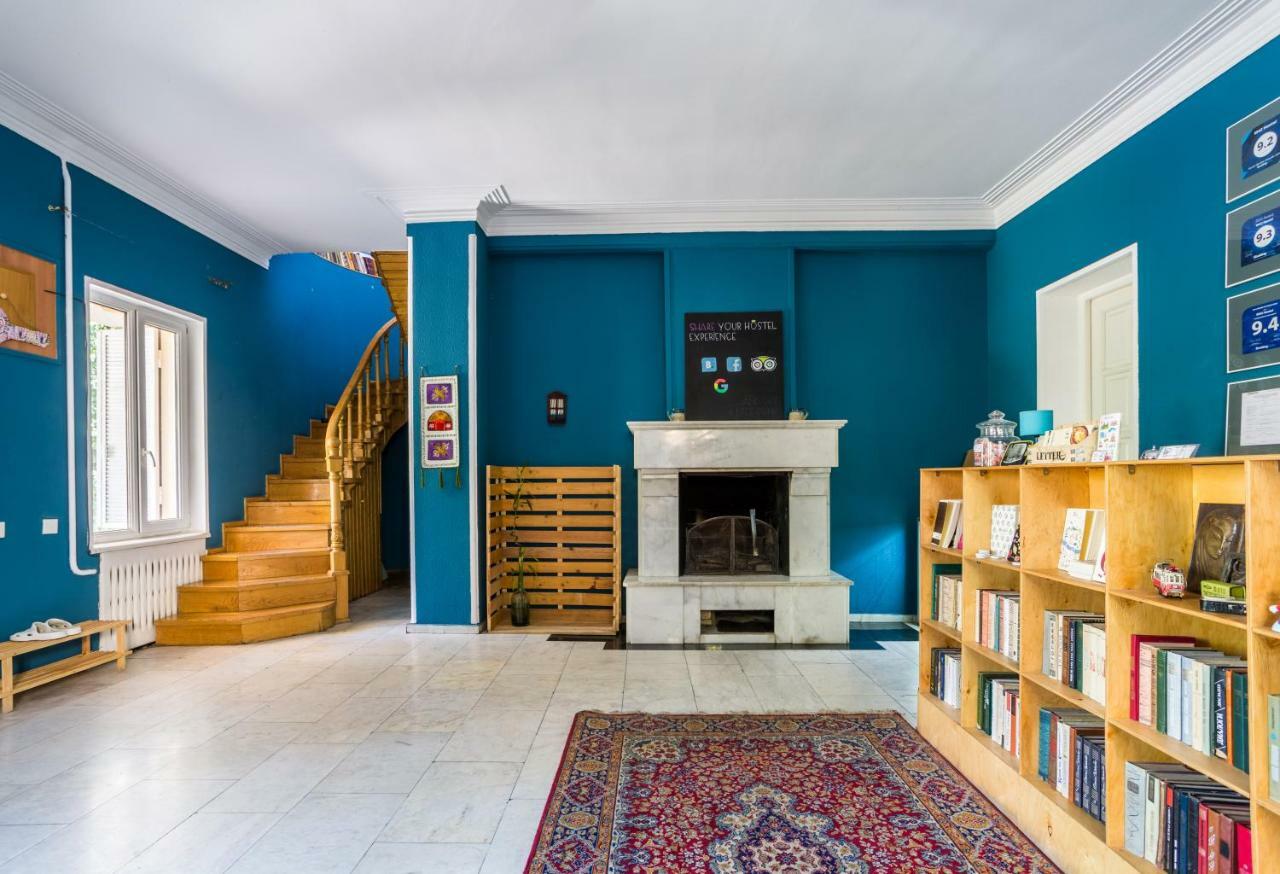 M42 Hostel Tbilisi Eksteriør billede