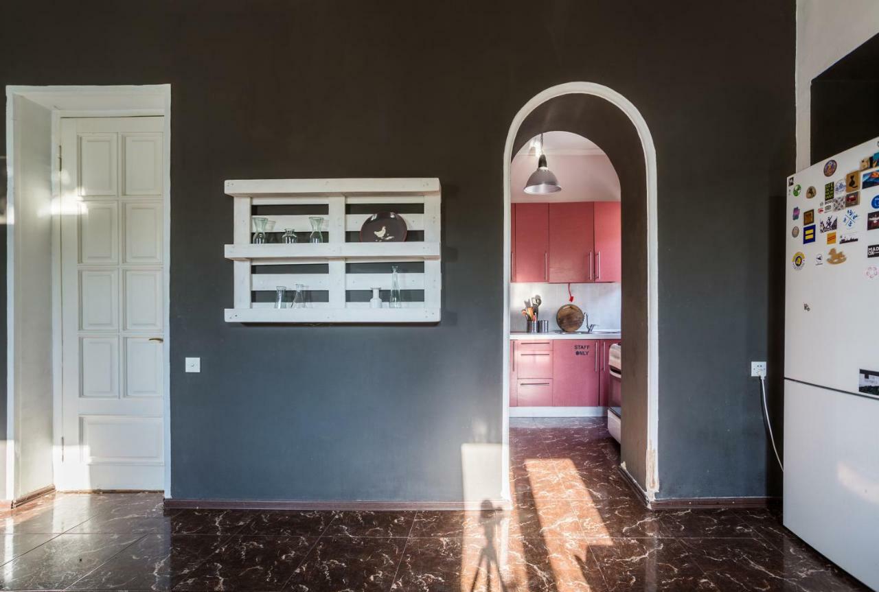 M42 Hostel Tbilisi Eksteriør billede
